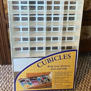 Cubicles brand organizer